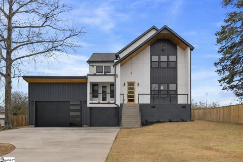 Photo of 209 Redmond Drive, Fountain Inn, SC 29644 (MLS # 1587306)