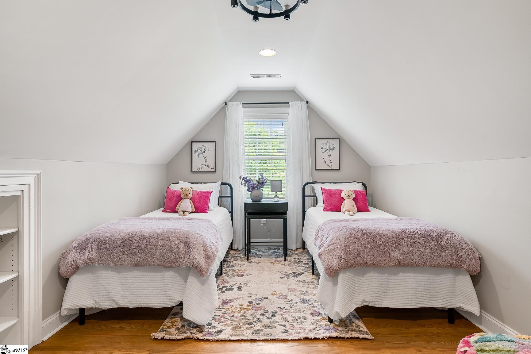 Anderson, South Carolina 29625, United States, 5 Bedrooms Bedrooms, ,4 BathroomsBathrooms,Residential,Active,150827