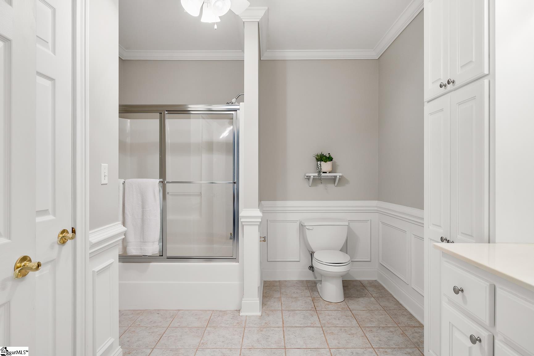 Anderson, South Carolina 29625, United States, 5 Bedrooms Bedrooms, ,4 BathroomsBathrooms,Residential,Active,150827