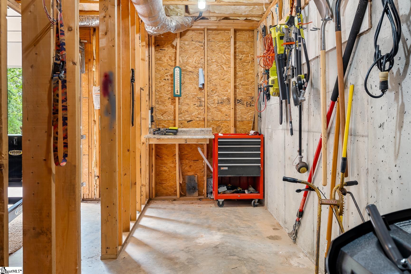 Anderson, South Carolina 29625, United States, 5 Bedrooms Bedrooms, ,4 BathroomsBathrooms,Residential,Active,150827