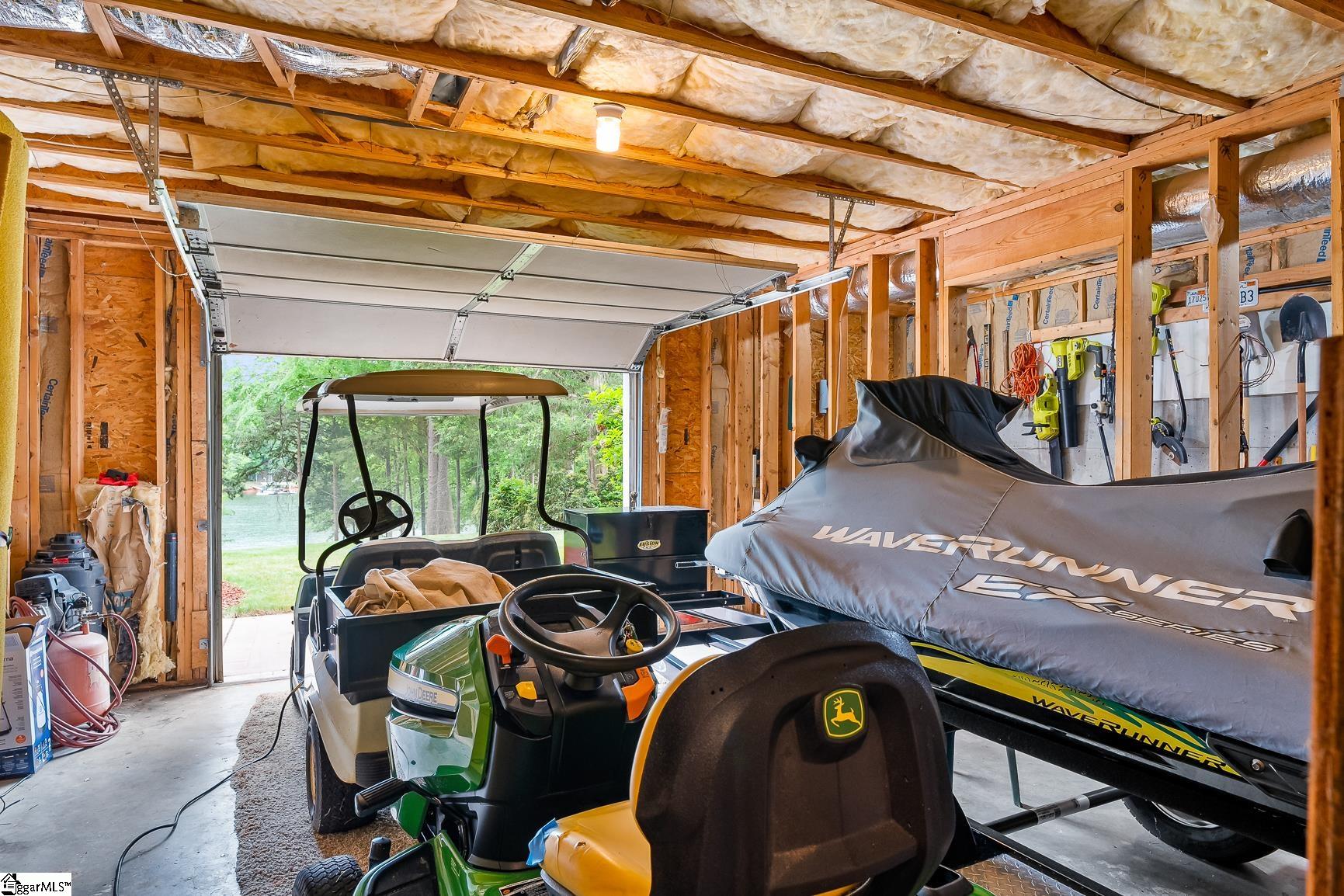 Anderson, South Carolina 29625, United States, 5 Bedrooms Bedrooms, ,4 BathroomsBathrooms,Residential,Active,150827