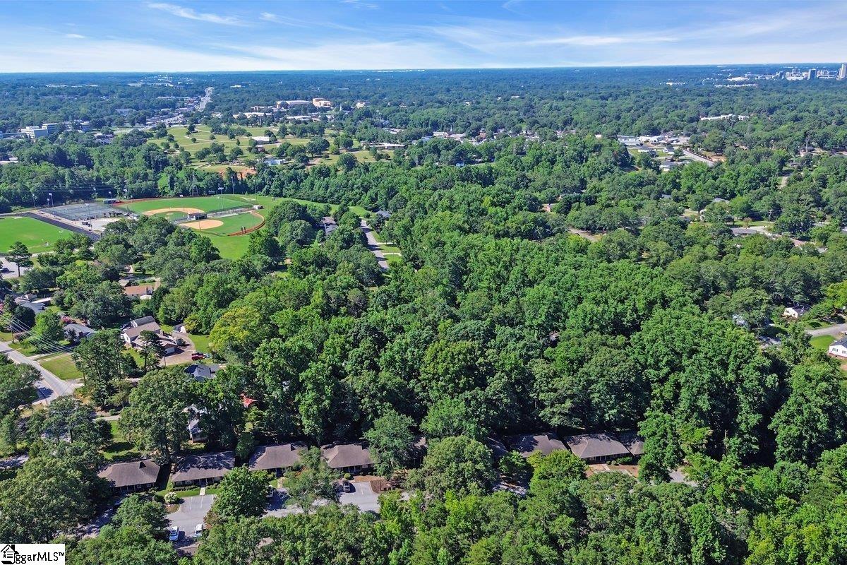 Greenville, South Carolina 29609, United States, 2 Bedrooms Bedrooms, ,1 BathroomBathrooms,Residential,Contingent,172596