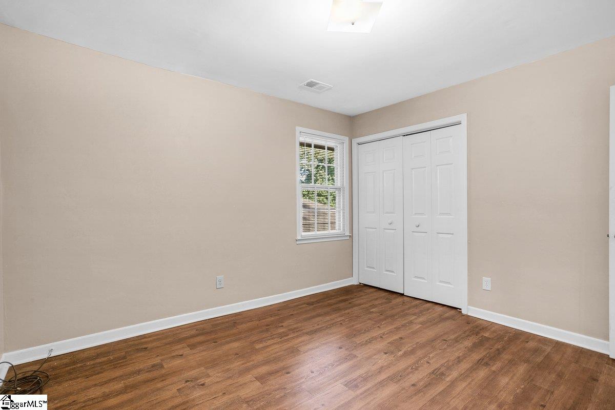 Greenville, South Carolina 29609, United States, 2 Bedrooms Bedrooms, ,1 BathroomBathrooms,Residential,Contingent,172596