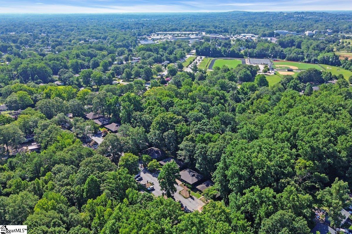 Greenville, South Carolina 29609, United States, 2 Bedrooms Bedrooms, ,1 BathroomBathrooms,Residential,Contingent,172596