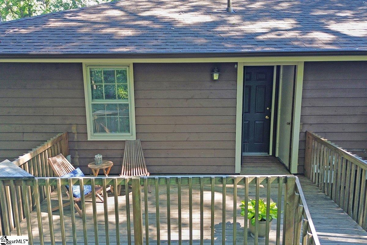 Greenville, South Carolina 29609, United States, 2 Bedrooms Bedrooms, ,1 BathroomBathrooms,Residential,Contingent,172596