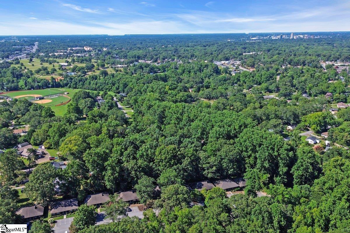 Greenville, South Carolina 29609, United States, 2 Bedrooms Bedrooms, ,1 BathroomBathrooms,Residential,Contingent,172596