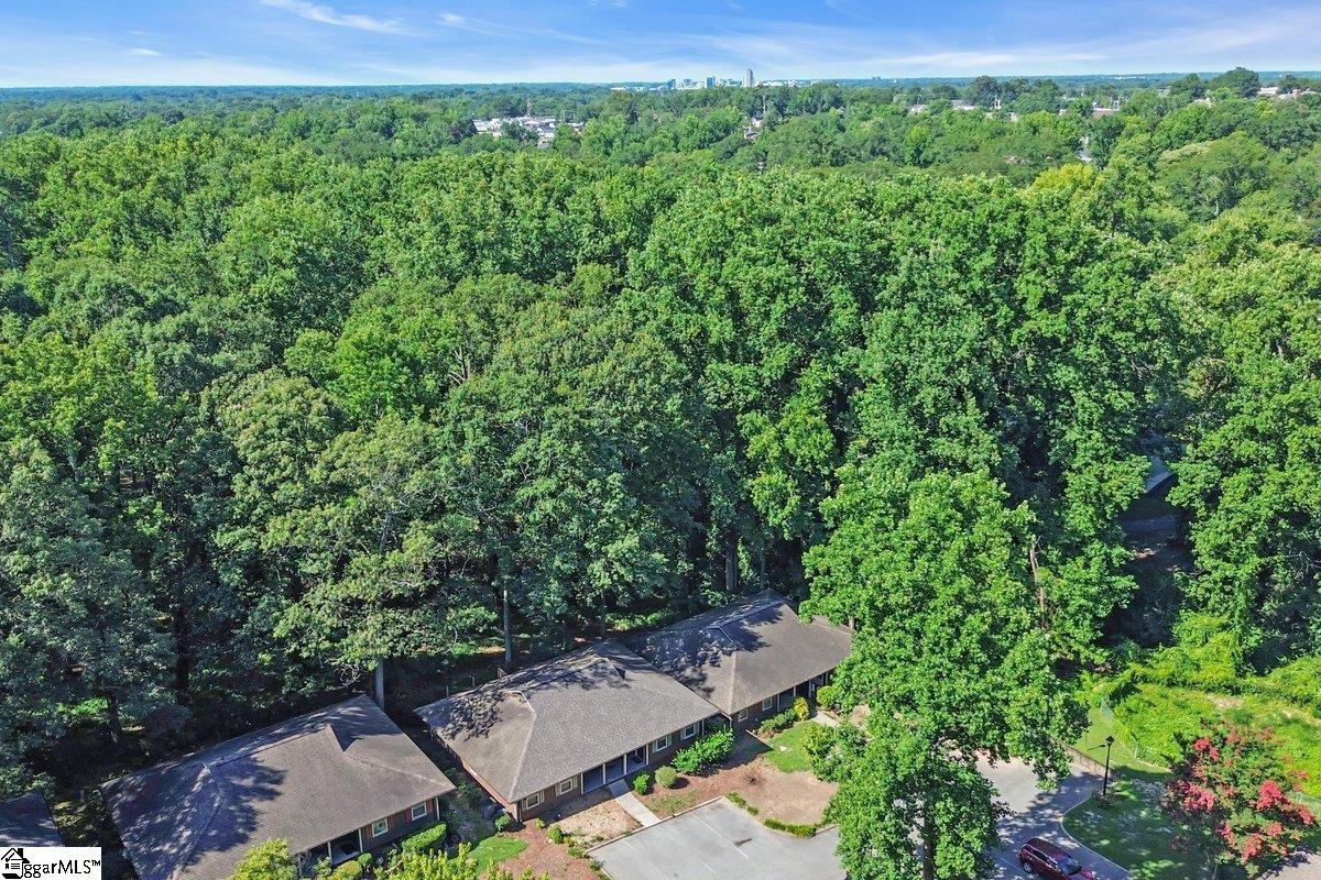 Greenville, South Carolina 29609, United States, 2 Bedrooms Bedrooms, ,1 BathroomBathrooms,Residential,Contingent,172596