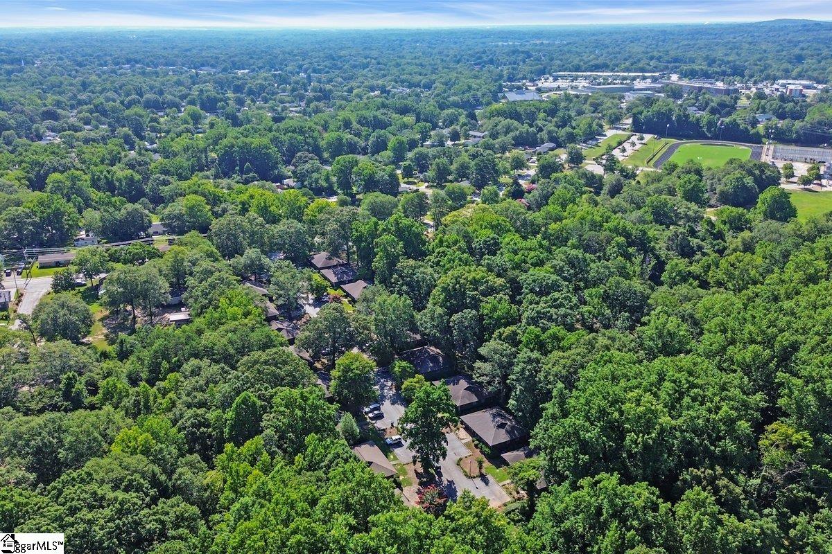 Greenville, South Carolina 29609, United States, 2 Bedrooms Bedrooms, ,1 BathroomBathrooms,Residential,Contingent,172596