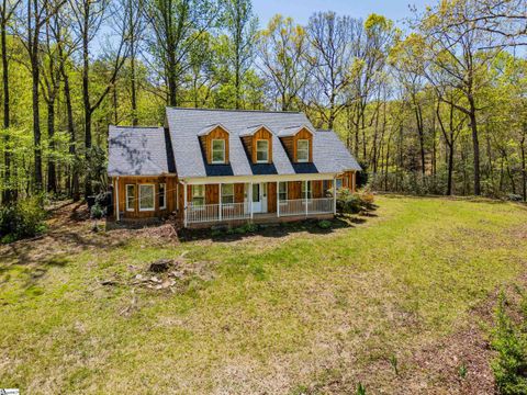 Photo of 143 Crosscreek Trail, Pickens, SC 29671 (MLS # 1582826)