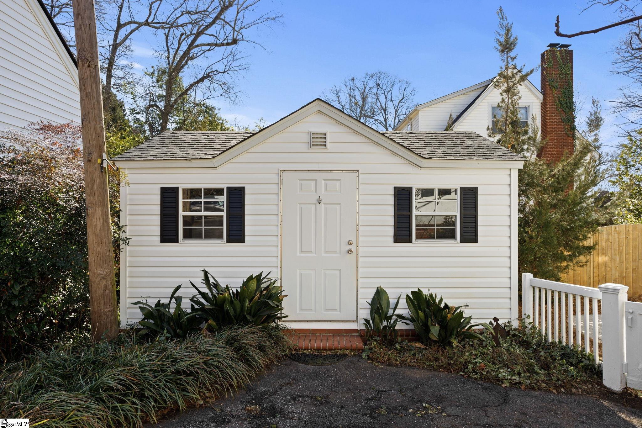 Greenville, South Carolina 29605, United States, 3 Bedrooms Bedrooms, ,3 BathroomsBathrooms,Residential,Active,11434