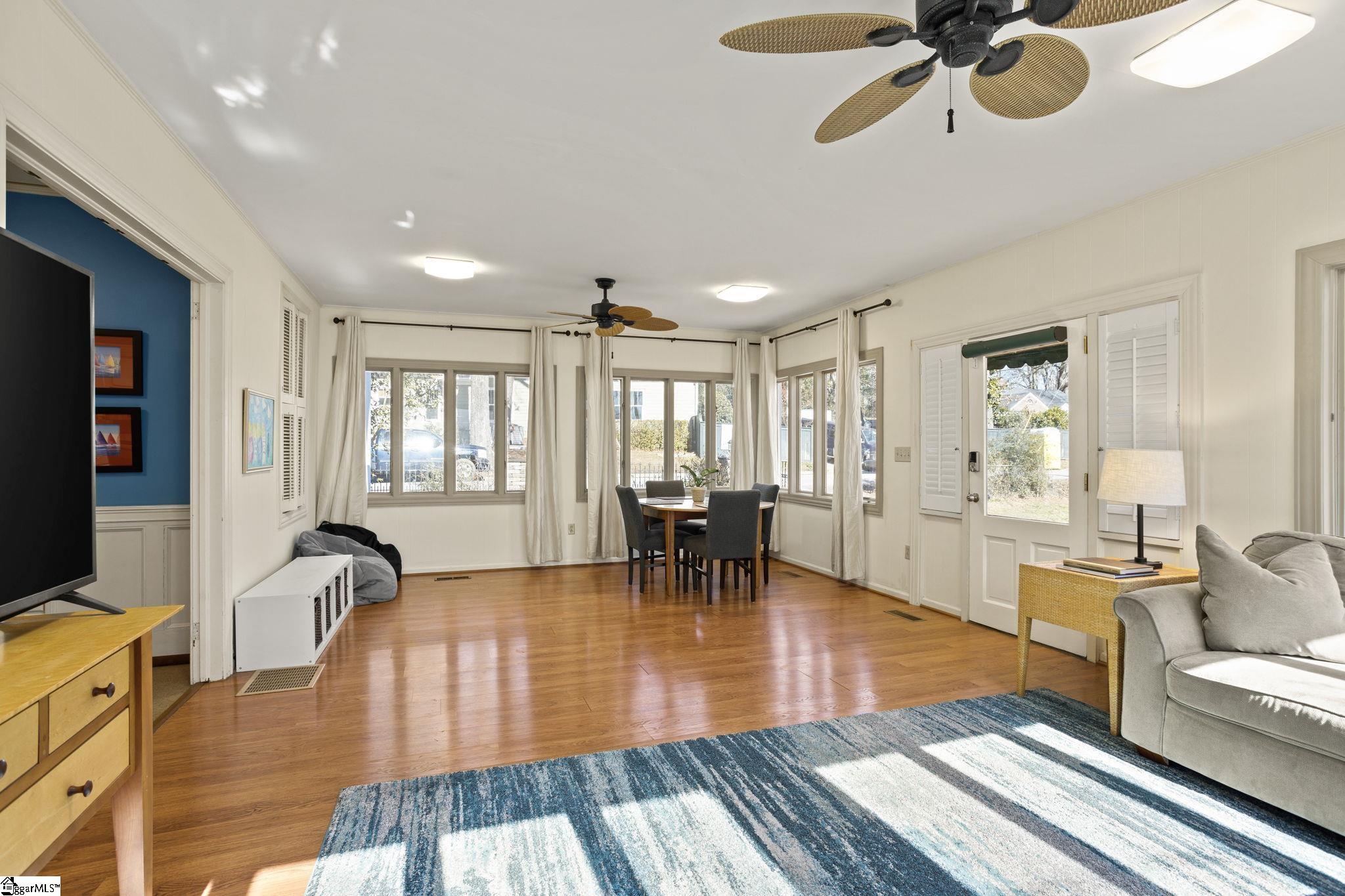 Greenville, South Carolina 29605, United States, 3 Bedrooms Bedrooms, ,3 BathroomsBathrooms,Residential,Active,11434