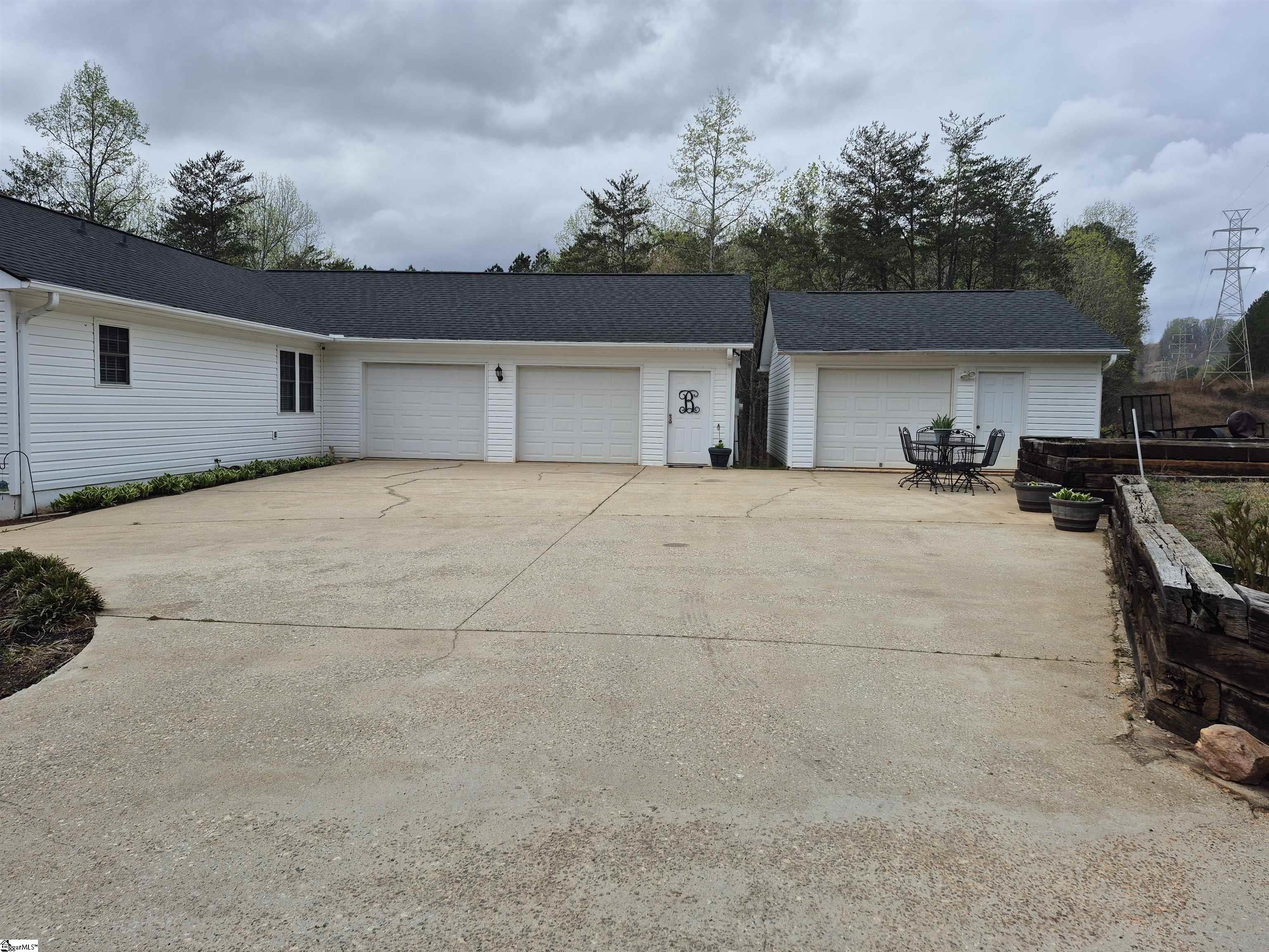620 Oak Grove Road