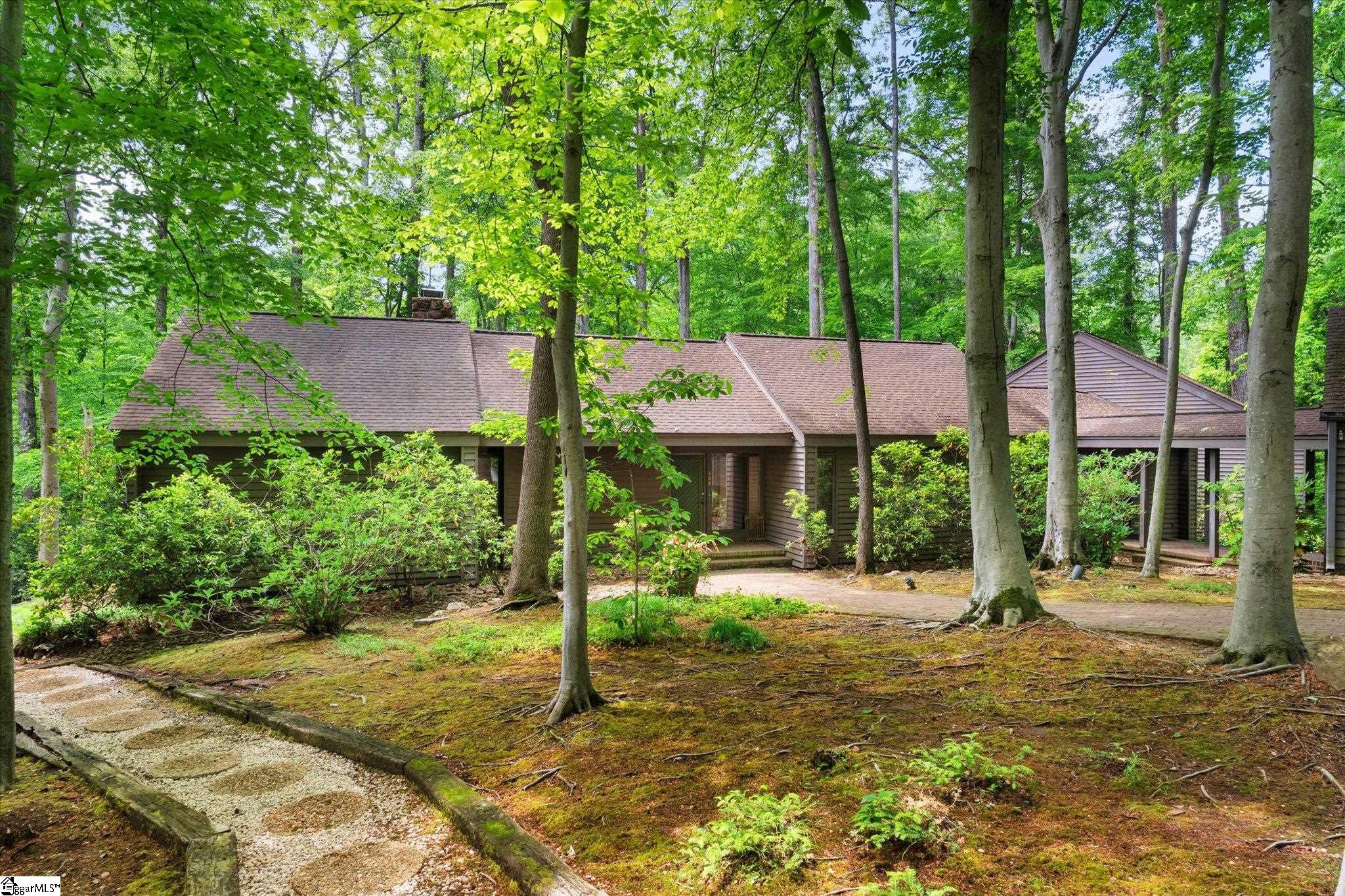 100 Brookside Way