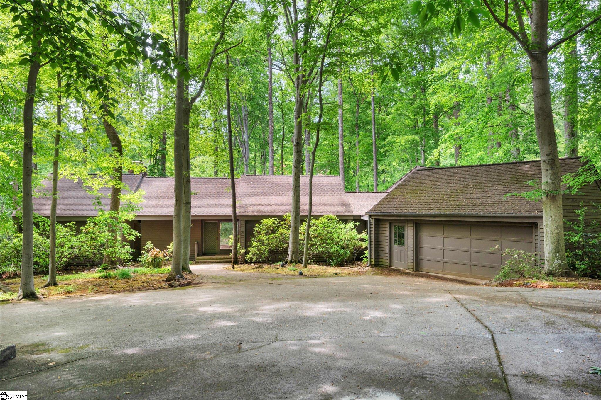 100 Brookside Way