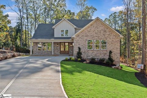 Photo of 115 Ivy Woods Drive, Easley, SC 29642 (MLS # 1574499)