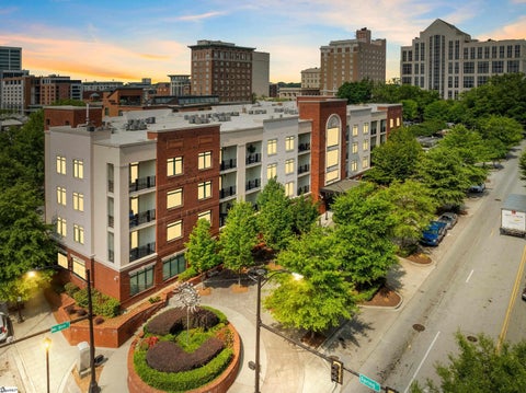 Photo of 98 E Mcbee Avenue Unit 107, Greenville, SC 29601 (MLS # 1607263)