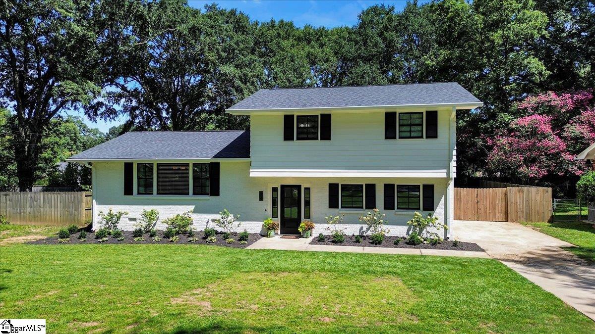 Greenville, South Carolina 29607, United States, 3 Bedrooms Bedrooms, ,2 BathroomsBathrooms,Residential,Contingent,204084