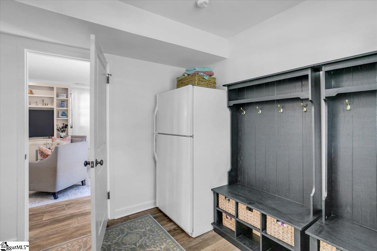 Greenville, South Carolina 29607, United States, 3 Bedrooms Bedrooms, ,2 BathroomsBathrooms,Residential,Contingent,204084