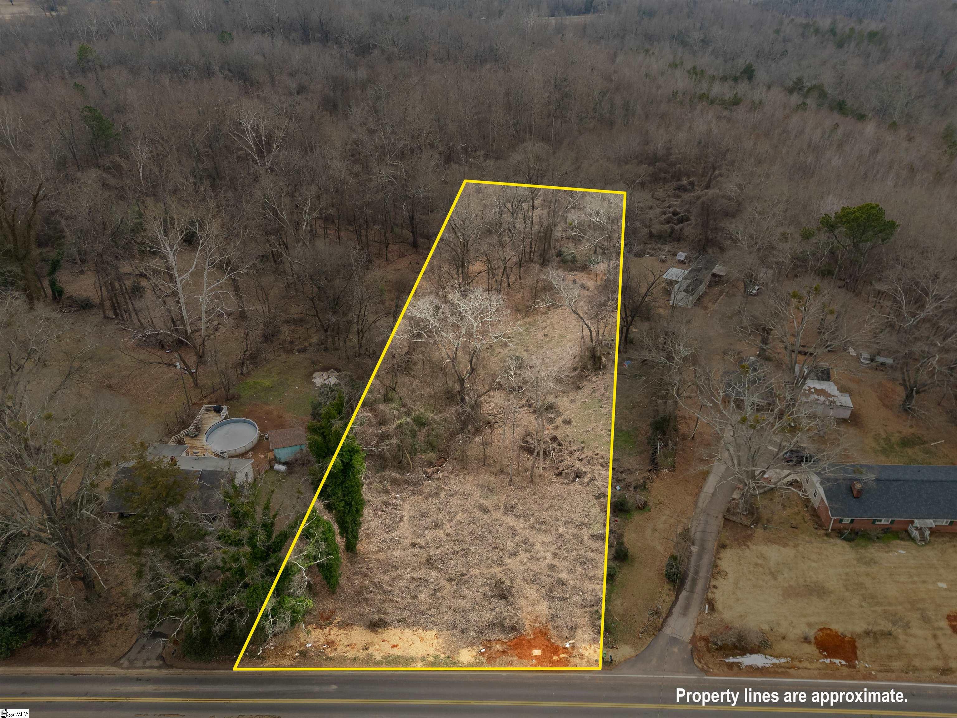 Photo 1 of 21 — 0 Cedar Crest Road, Spartanburg, SC 29301