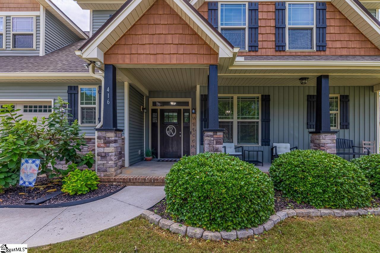 416 Oak Ridge Place