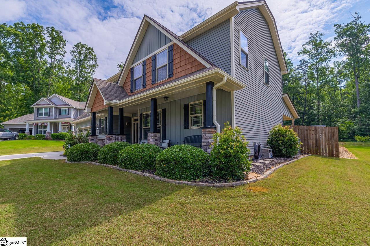 416 Oak Ridge Place