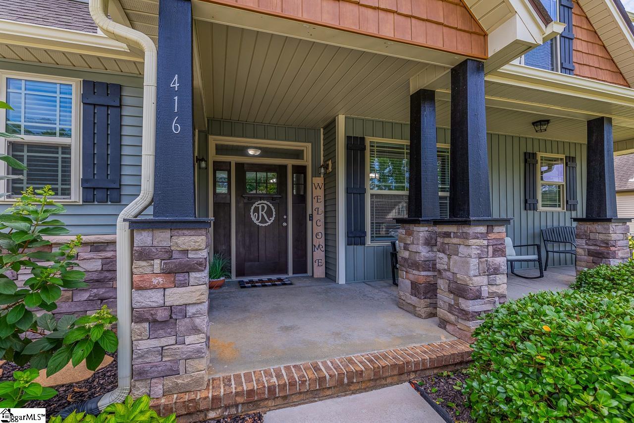416 Oak Ridge Place
