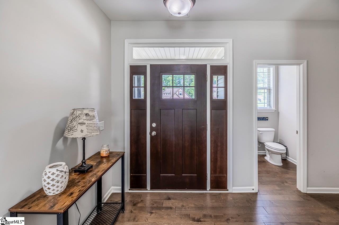 416 Oak Ridge Place
