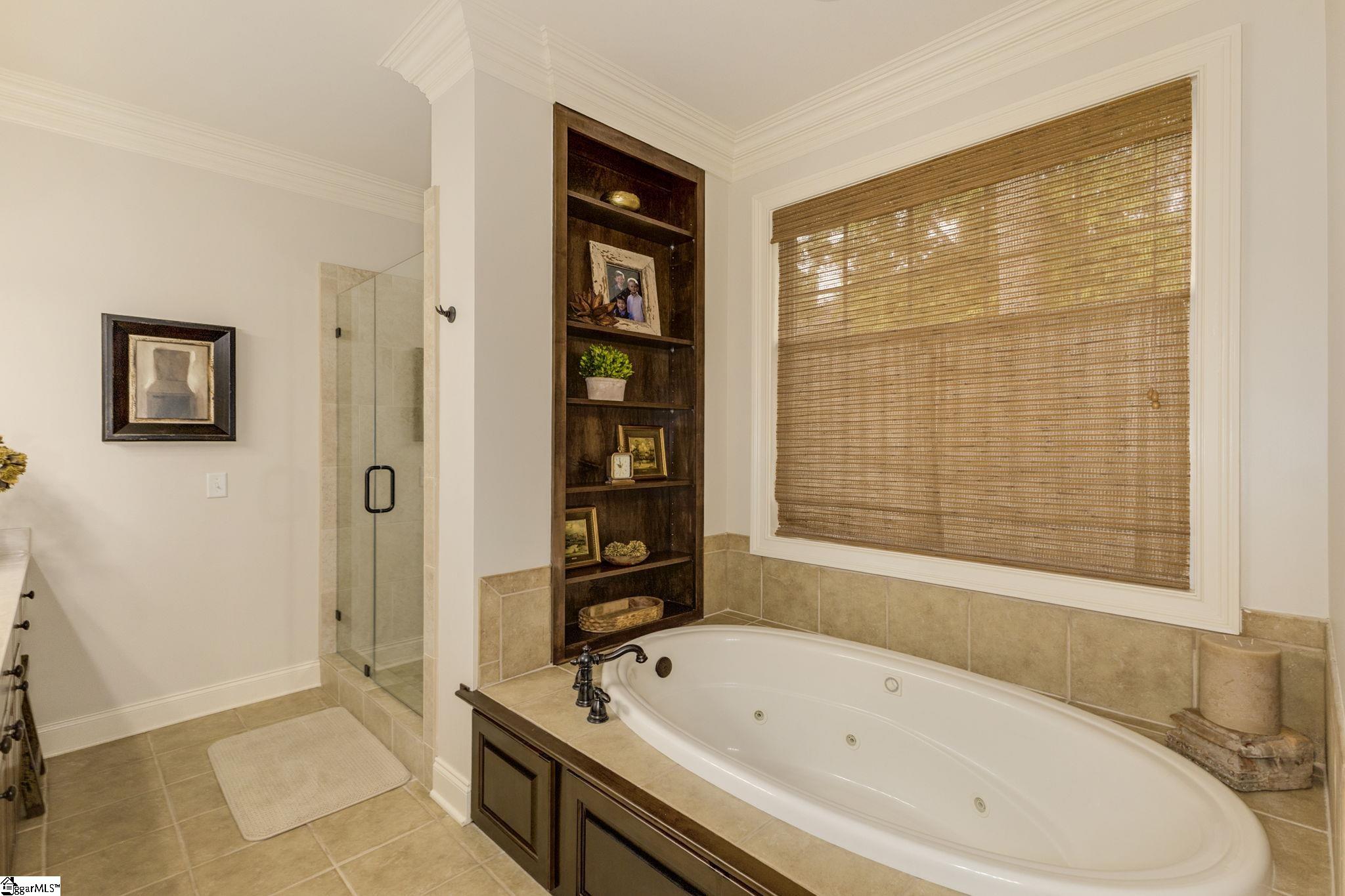 Greer, South Carolina 29651, United States, 4 Bedrooms Bedrooms, ,5 BathroomsBathrooms,Residential,Contingent,118709