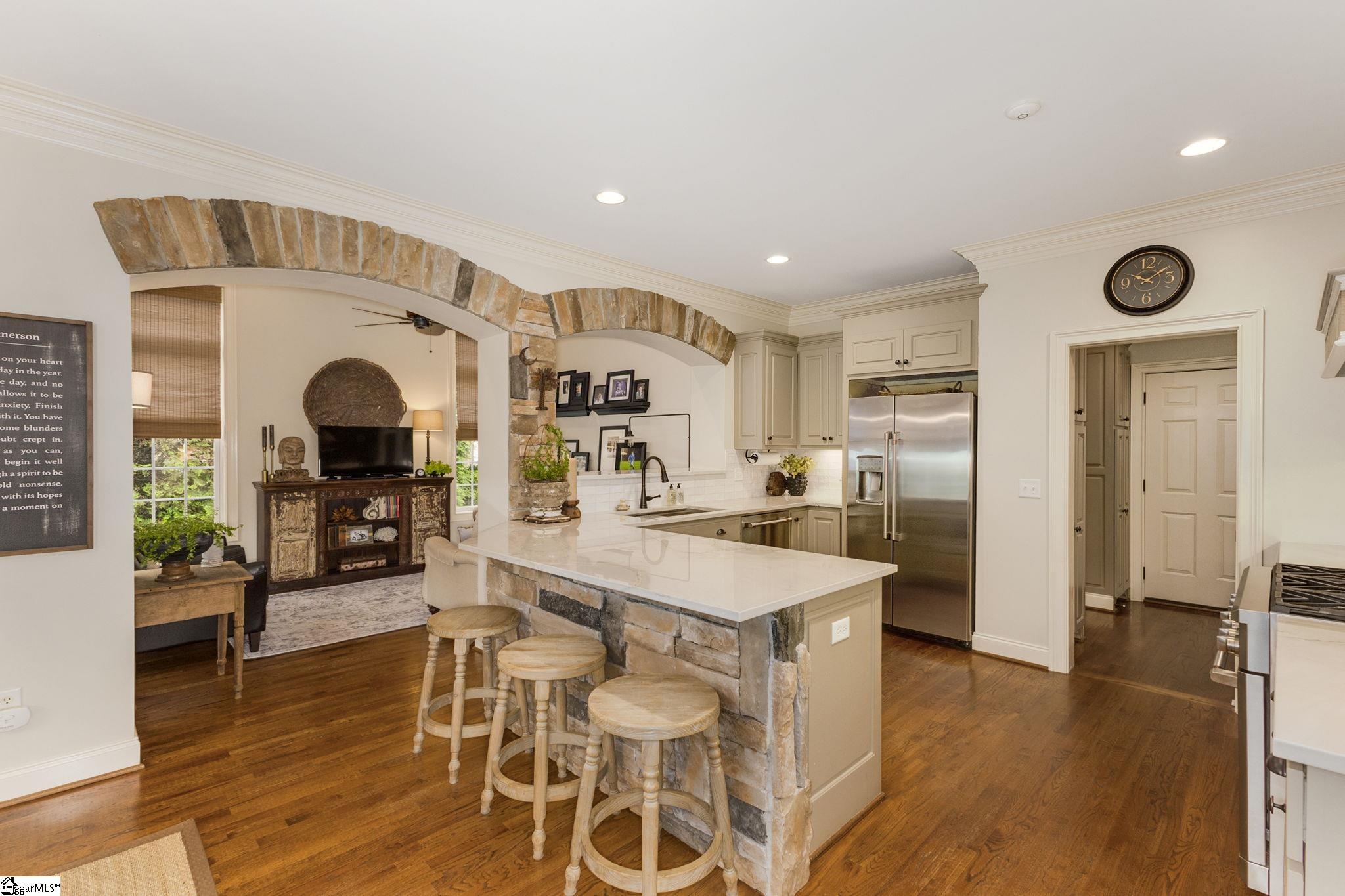 Greer, South Carolina 29651, United States, 4 Bedrooms Bedrooms, ,5 BathroomsBathrooms,Residential,Contingent,118709