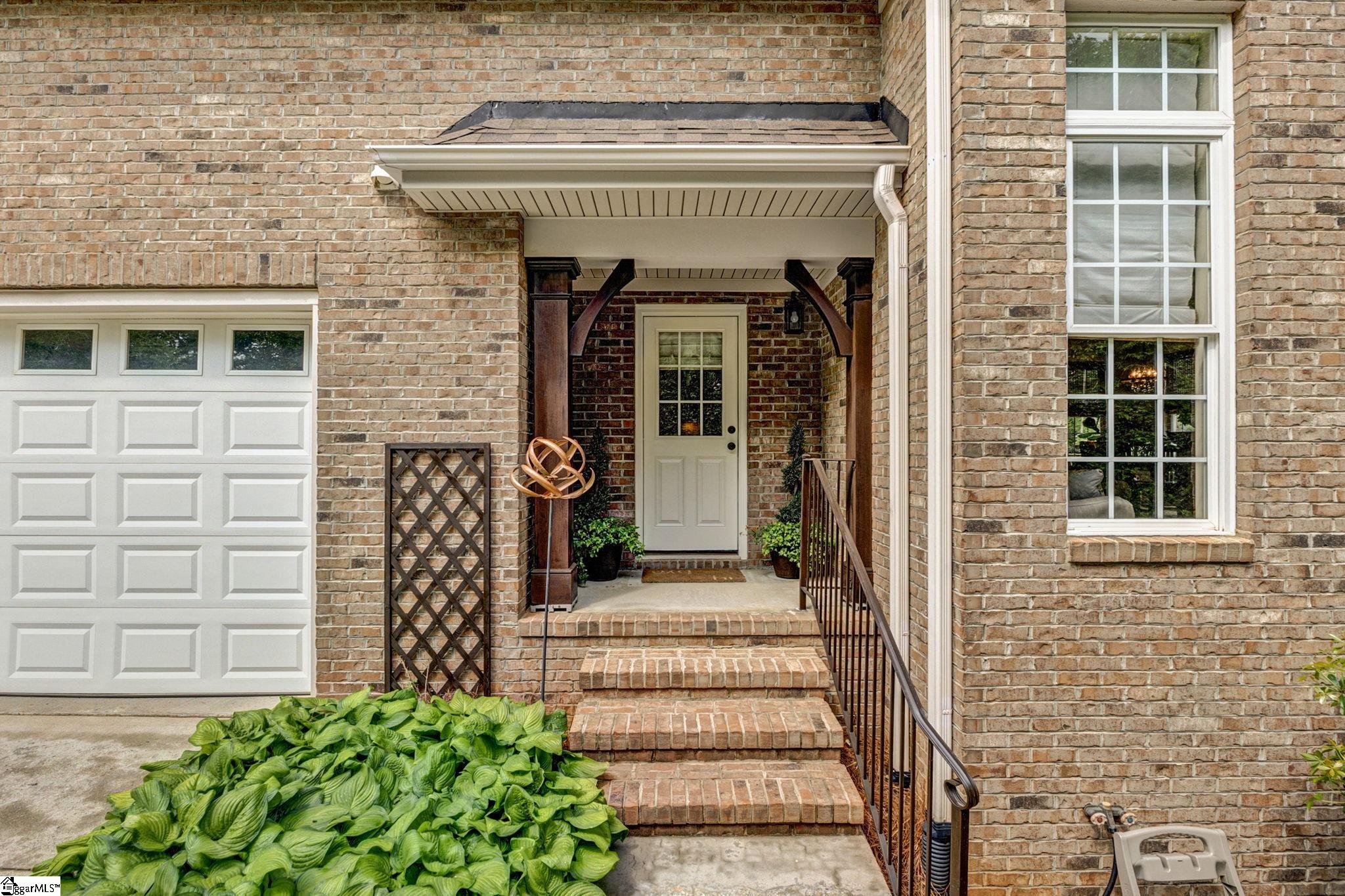 Greer, South Carolina 29651, United States, 4 Bedrooms Bedrooms, ,5 BathroomsBathrooms,Residential,Contingent,118709