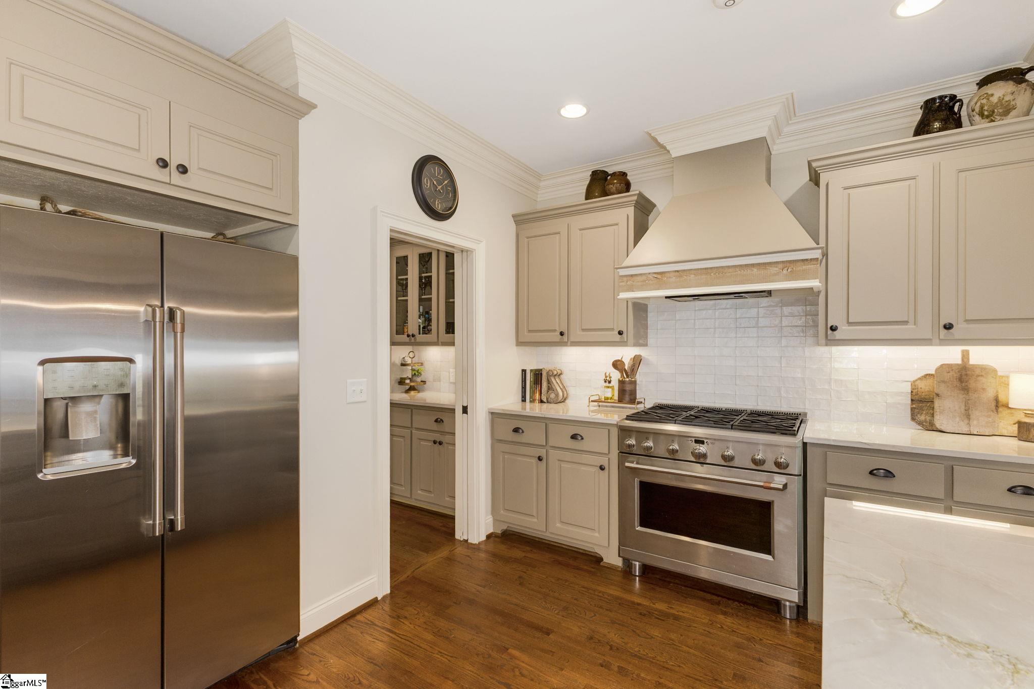 Greer, South Carolina 29651, United States, 4 Bedrooms Bedrooms, ,5 BathroomsBathrooms,Residential,Contingent,118709