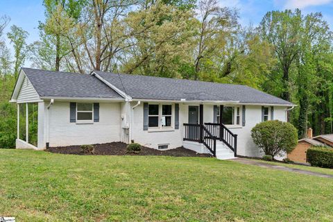 Photo of 1041 E Perry Road, Greenville, SC 29609 (MLS # 1587576)