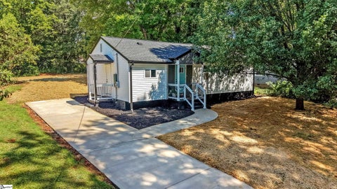 Photo of 12 E Decatur Street, Greenville, SC 29617 (MLS # 1607383)