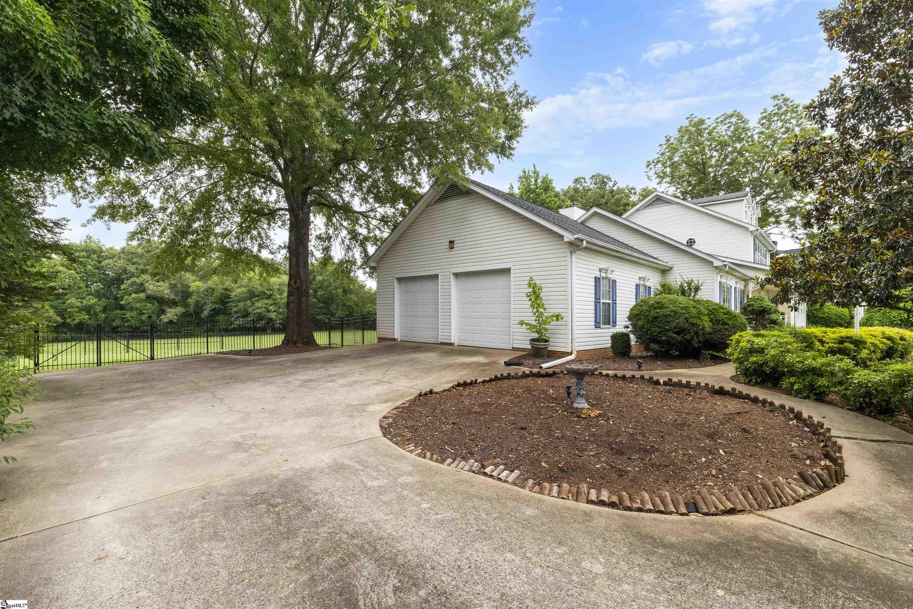 104 Wren Crossing Court
