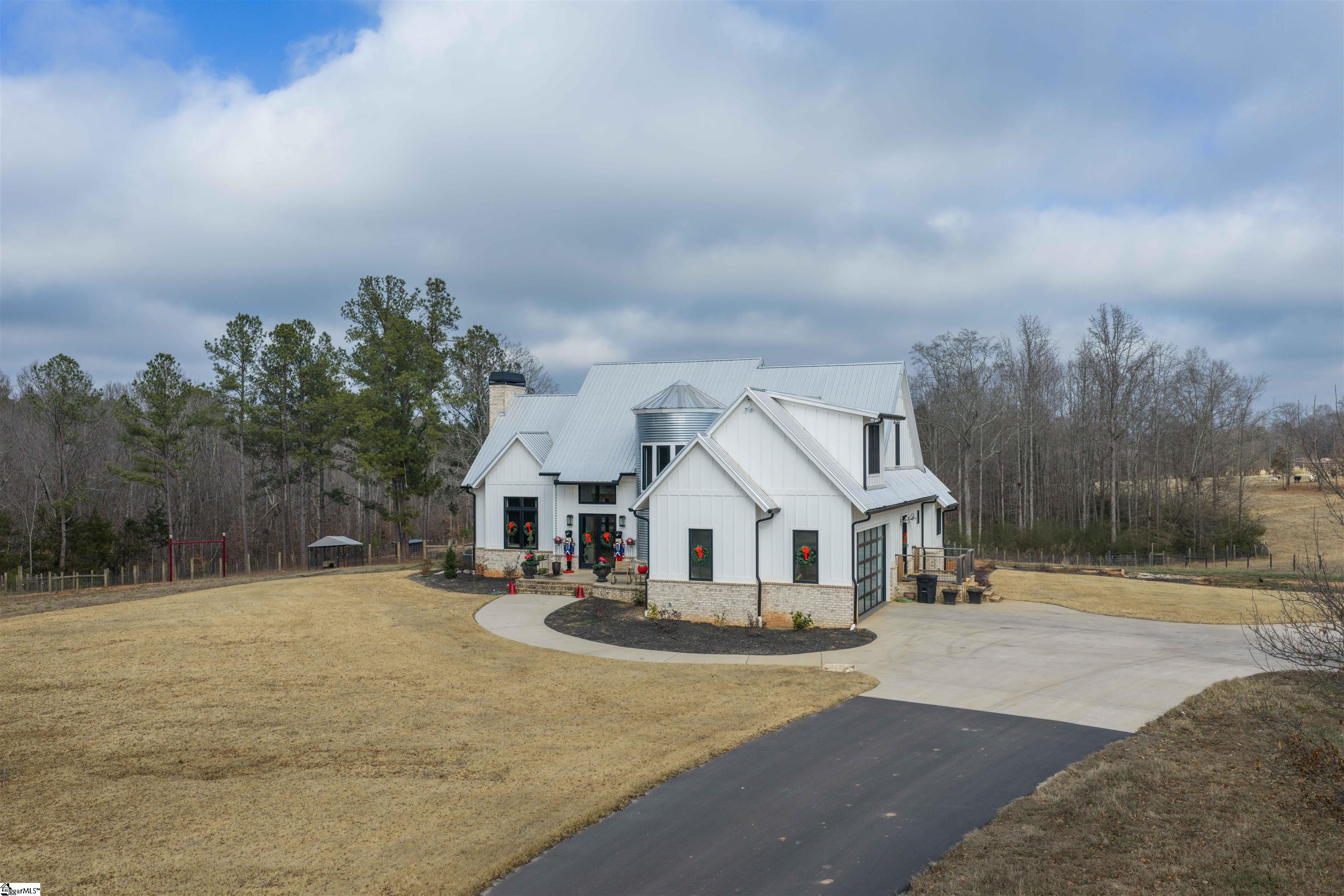 1425 S Harper Street