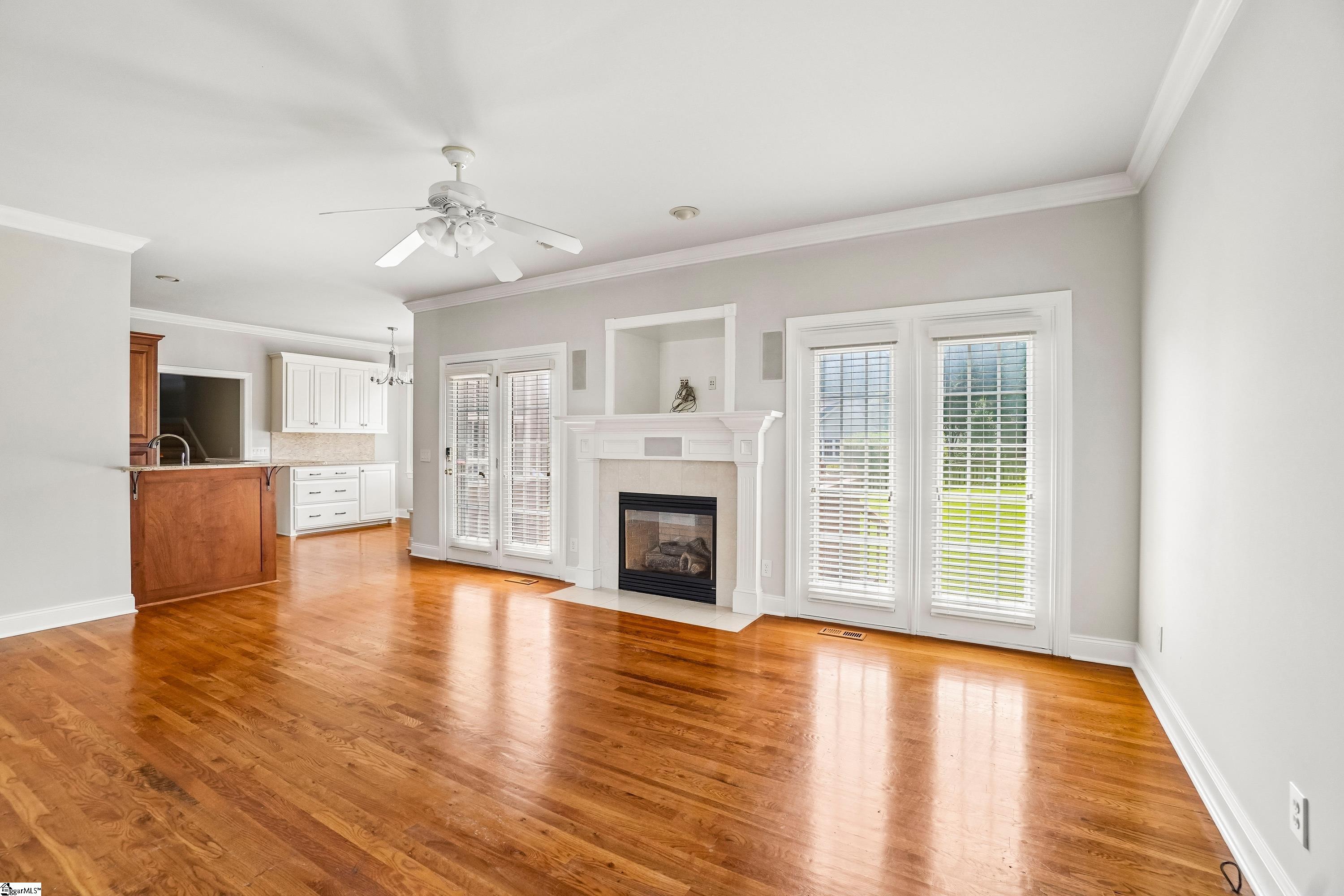 2 Lake Lennox Drive