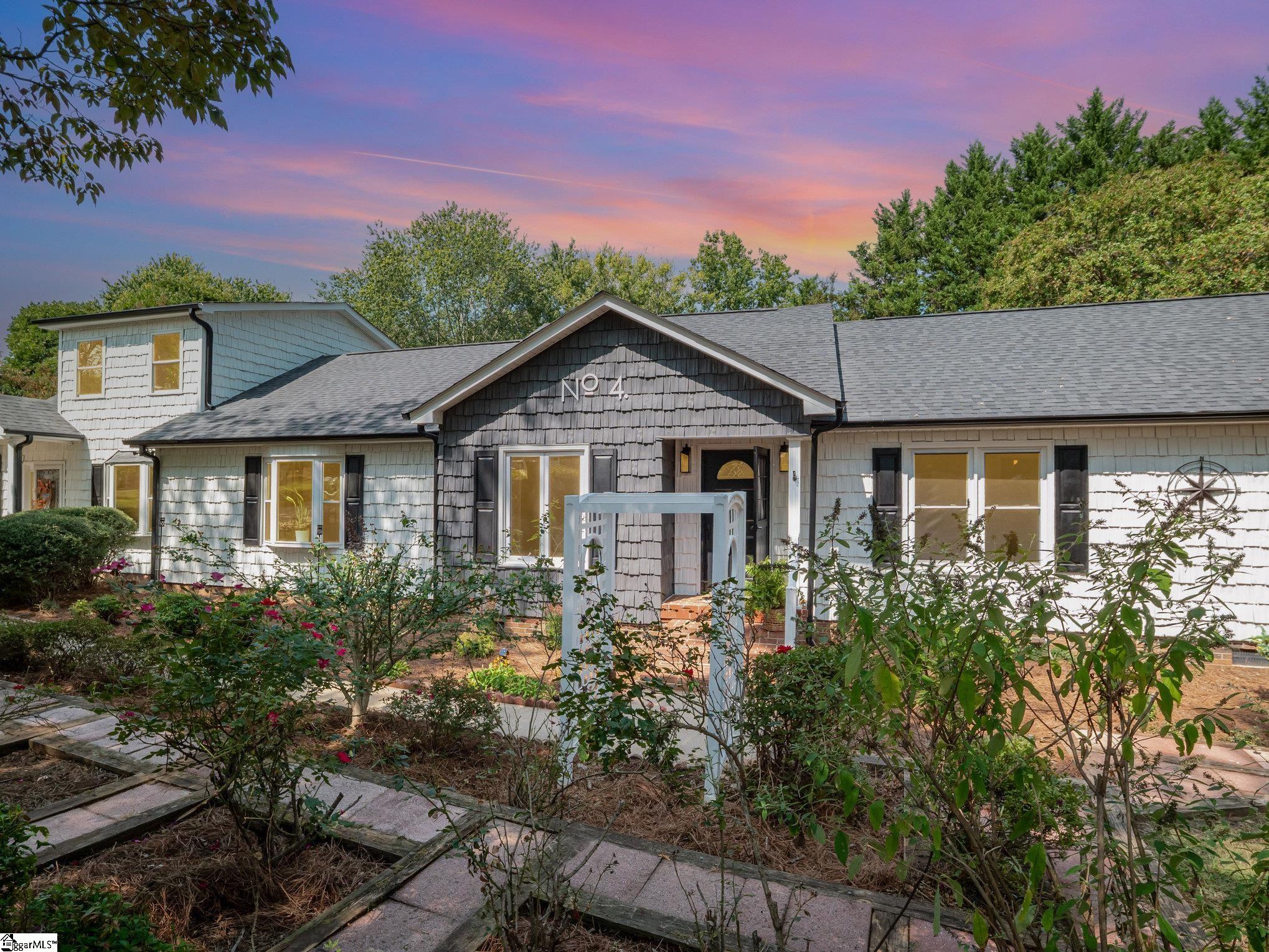 4 Mountain Crest Drive