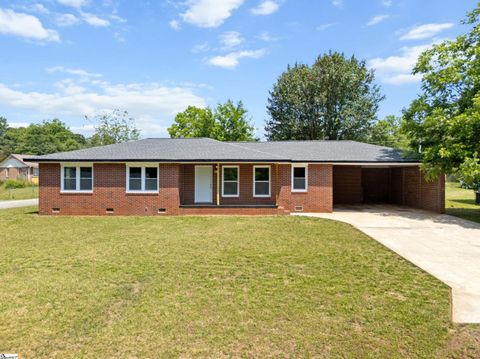 Photo of 413 Corning Street, Anderson, SC 29624 (MLS # 1592622)