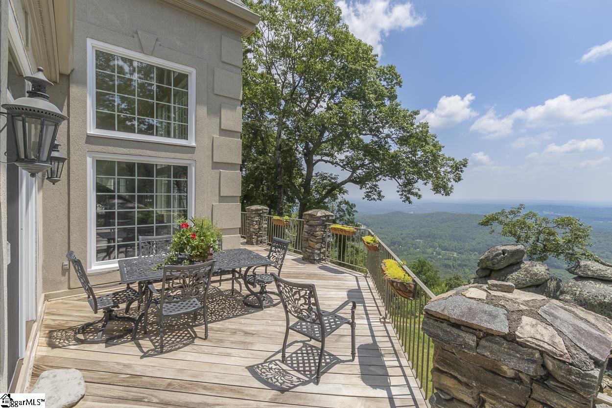 33 Southview Ledge Road