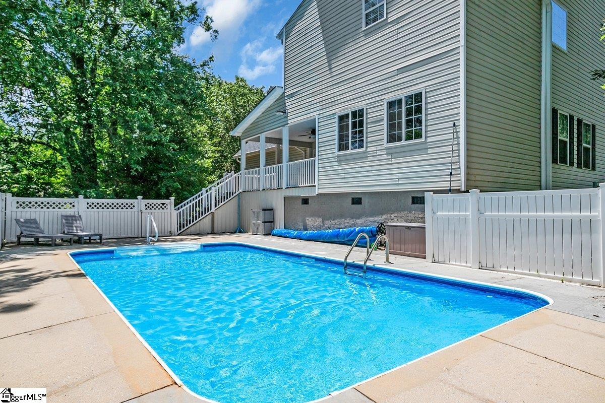 500 E Mountain Creek Road
