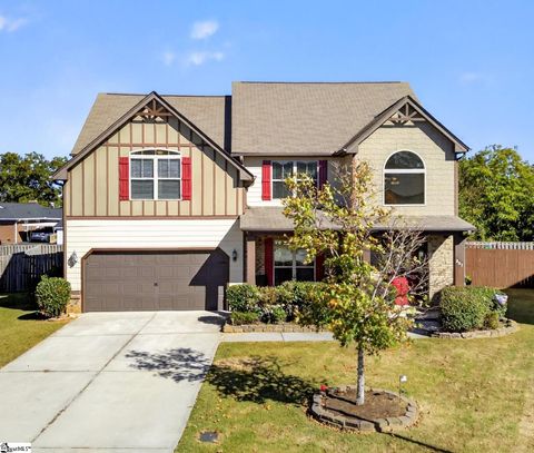 Photo of 207 E Deer Drive, Greenville, SC 29611 (MLS # 1582083)