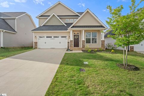 1406 Almaden Street Boiling Springs SC 29316