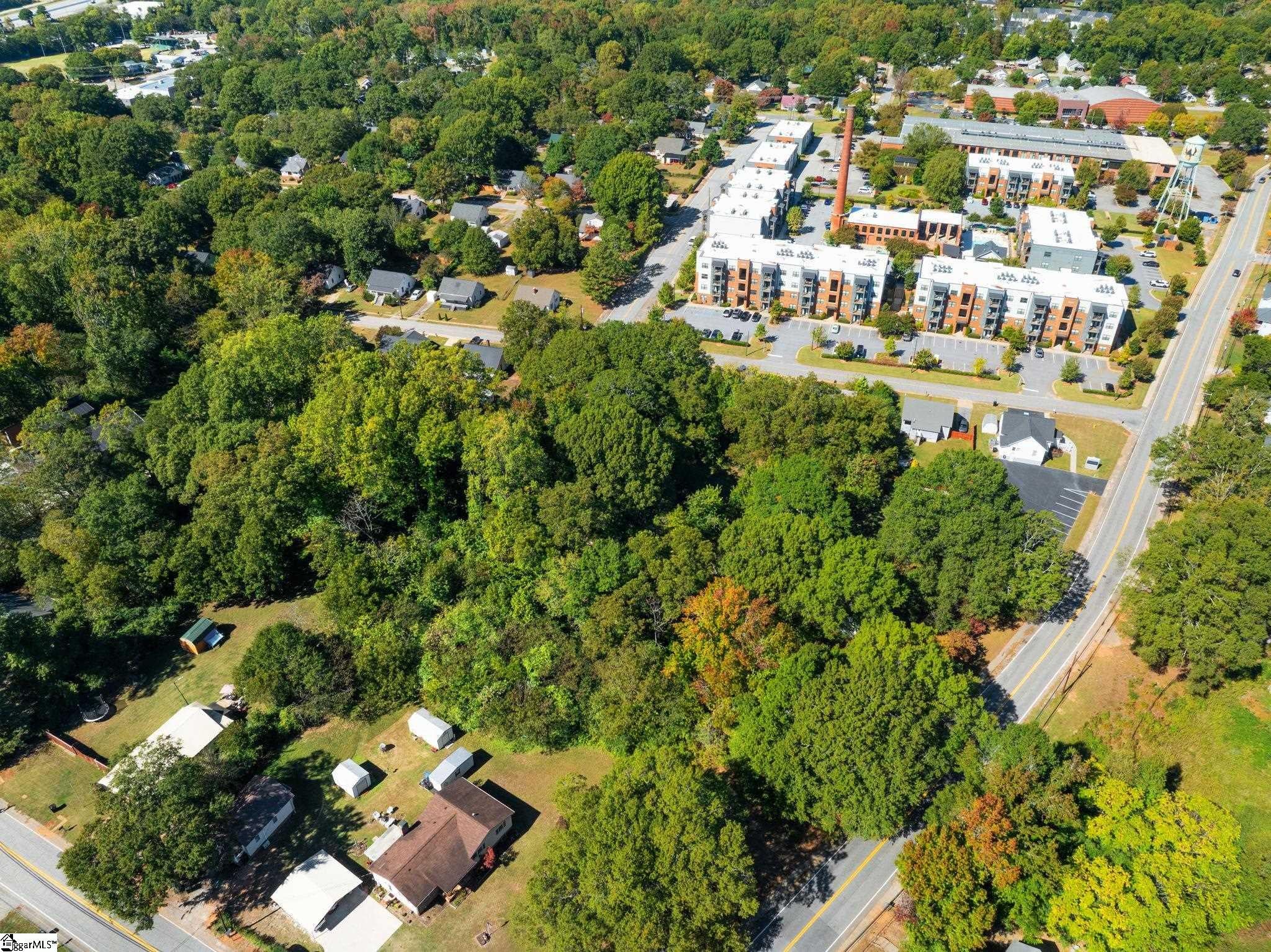 Real Estate Search 4 201 Woodside Circle