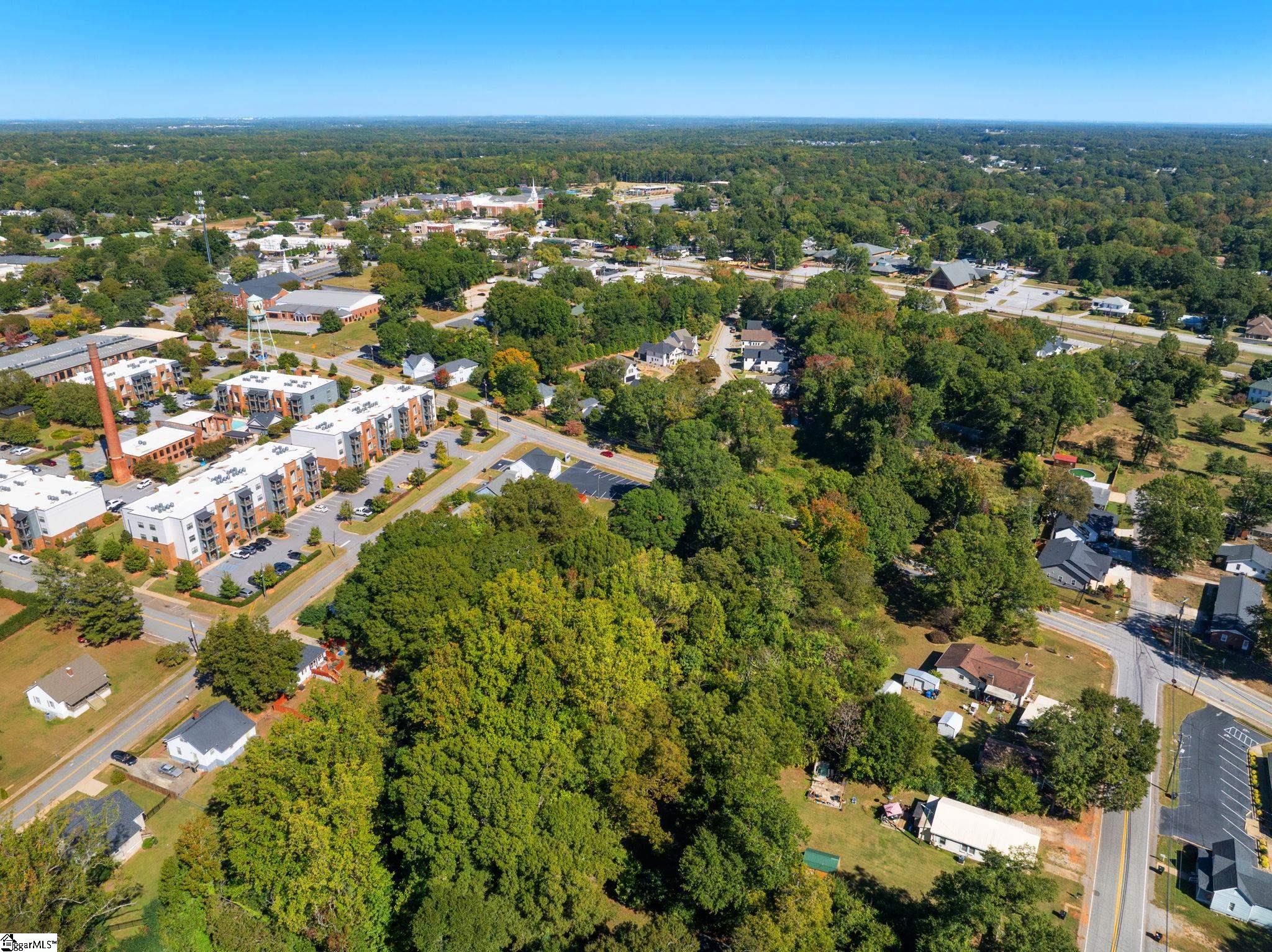 Real Estate Search 3 201 Woodside Circle