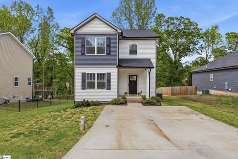 Photo of 405A Hillside Drive, Anderson, SC 29625 (MLS # 1588346)