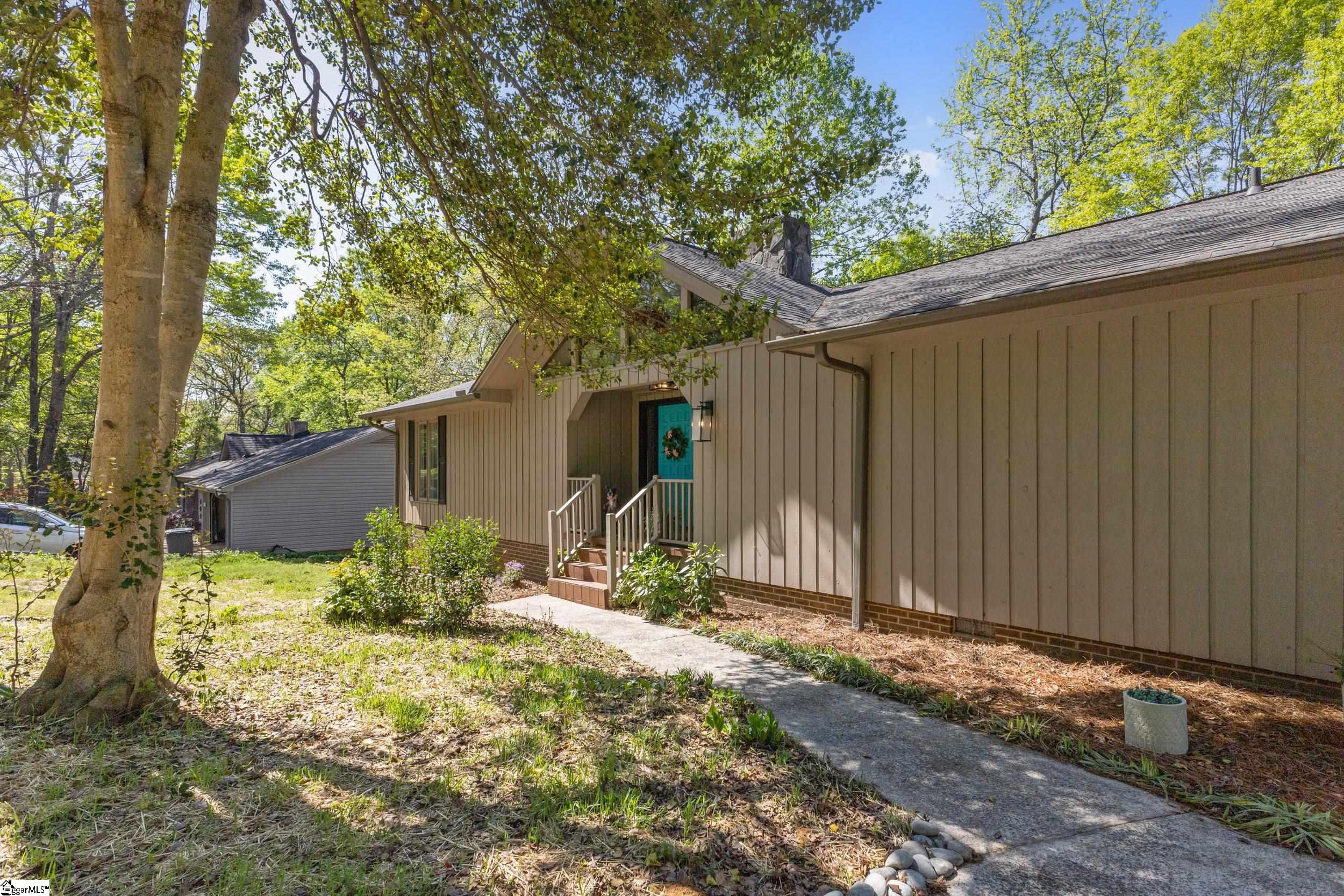 302 Sassafras Drive