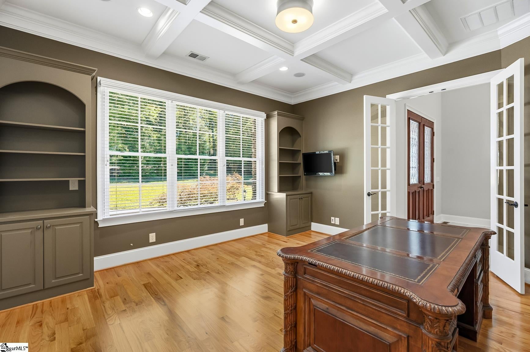 1003 Hobby Lane