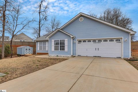 Photo of 304 Hickory Rock Lane, Greer, SC 29651 (MLS # 1583834)