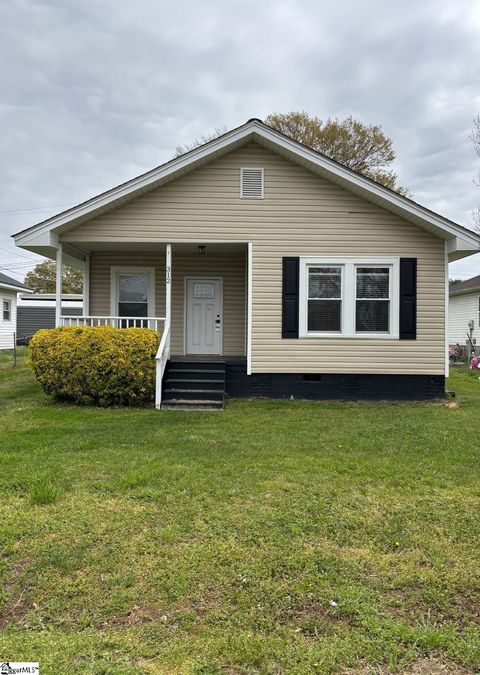 Photo of 312 Orders Street, Greenville, SC 29609 (MLS # 1586128)