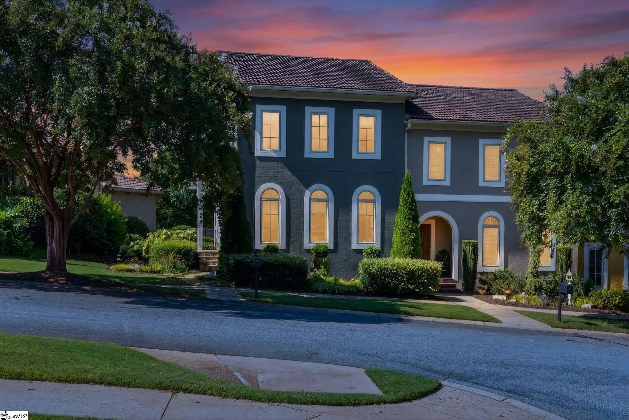 5 Savona Drive